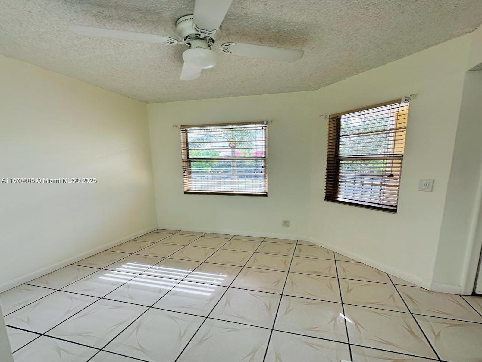 Building Photo - 1351 SW 125th Ave