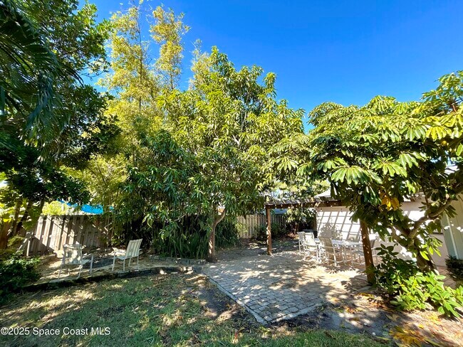 Building Photo - 401 Sea Horse Ave