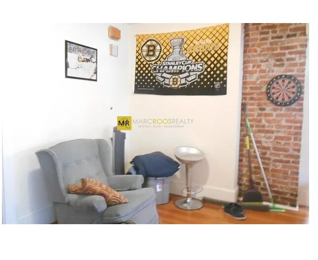 Building Photo - 505 Washington St