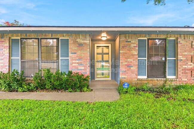 Building Photo - 6009 Leafwood Cir