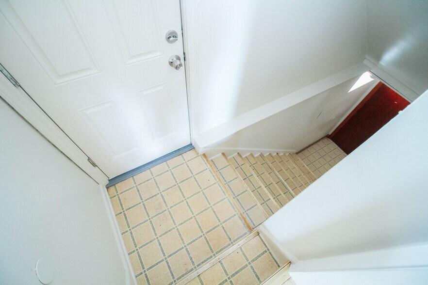 Building Photo - 4132 Berwick Ave