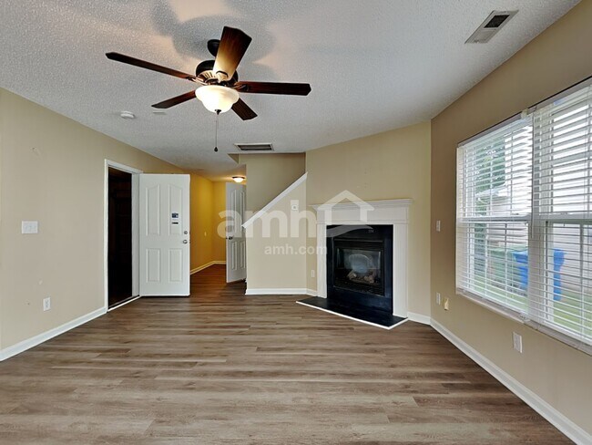 Building Photo - 1053 Kings Mountain Ln