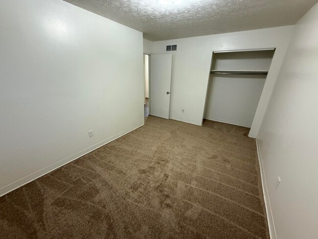 Building Photo - 3719 Trent Cir