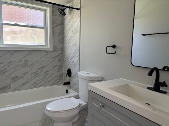 Building Photo - 503 Basil Rd