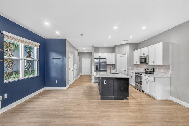 Building Photo - 2126 Crystal Bell St