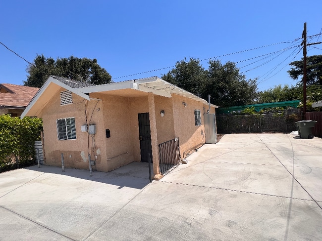 Building Photo - 158 S Bonnie Ave