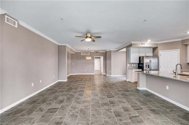 Building Photo - 15927 Grassland Ln