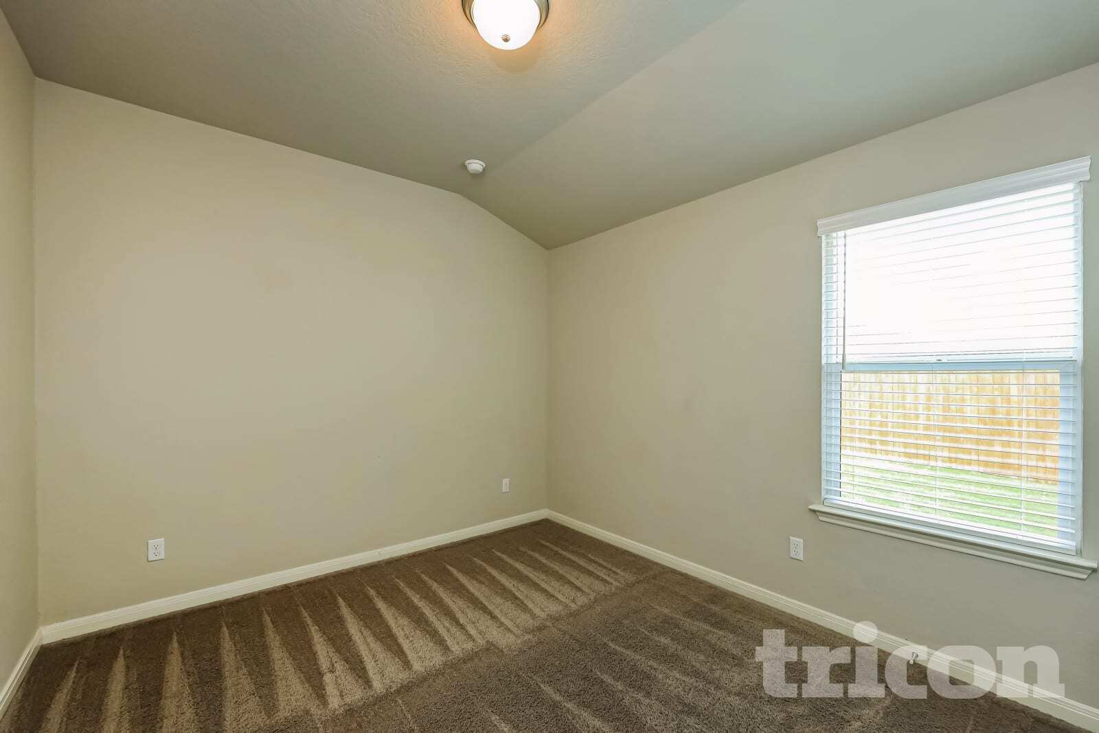 Building Photo - 5814 Nyla Wy