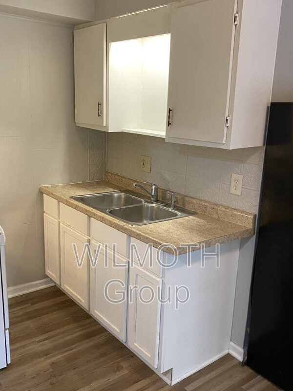 Building Photo - 210 Whitlock Ave