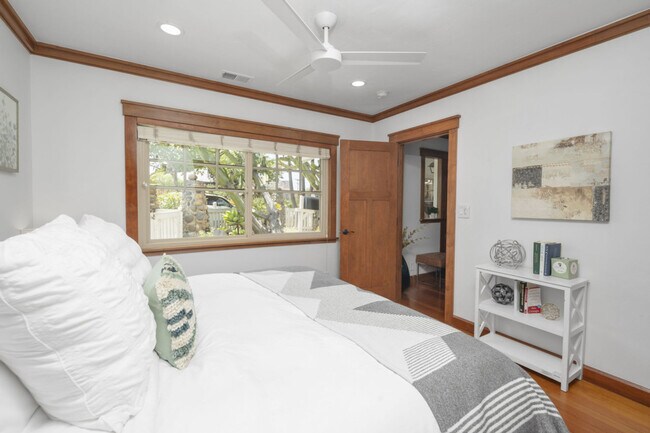 Building Photo - 1072 Johnson Ave