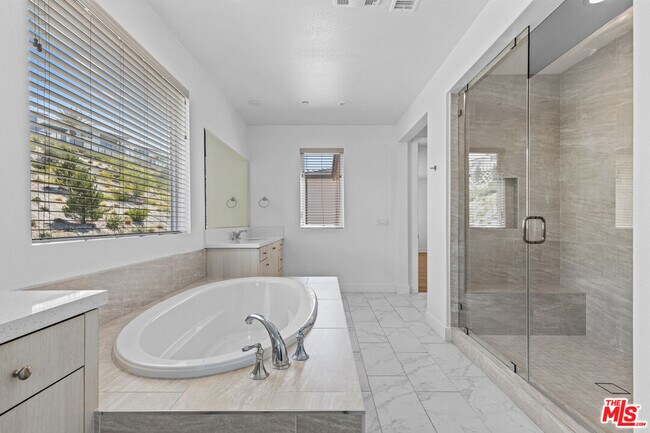 Building Photo - 20723 Deer Grass Ct