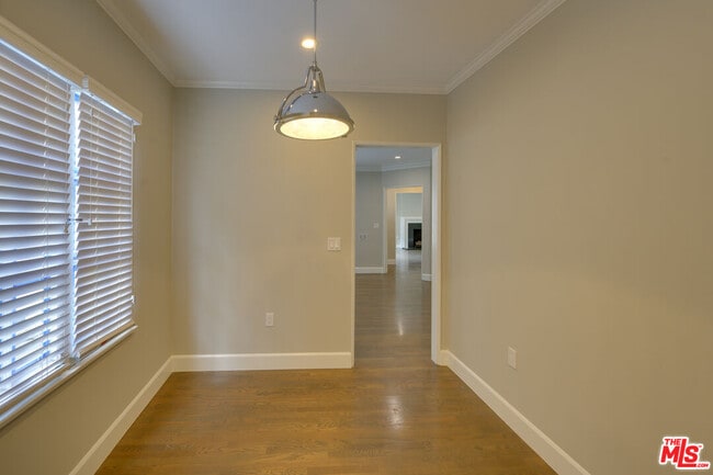 Building Photo - 234 S Spalding Dr