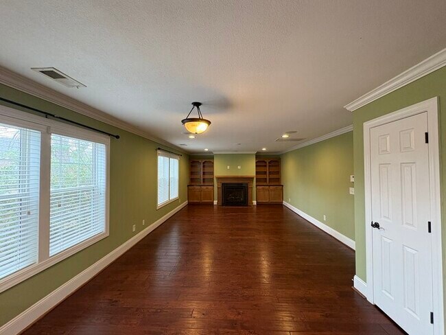 Building Photo - 113 Winning Ticket Dr