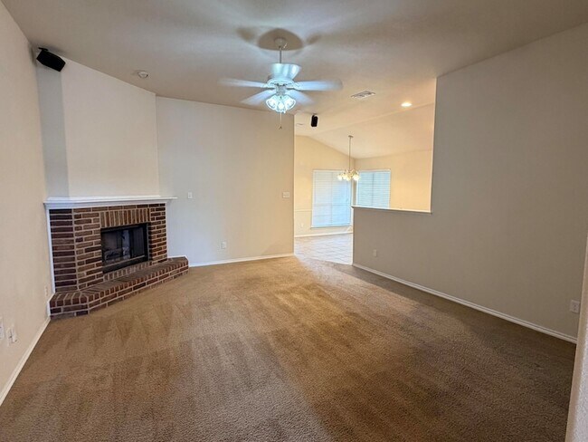 Building Photo - 6548 84th St