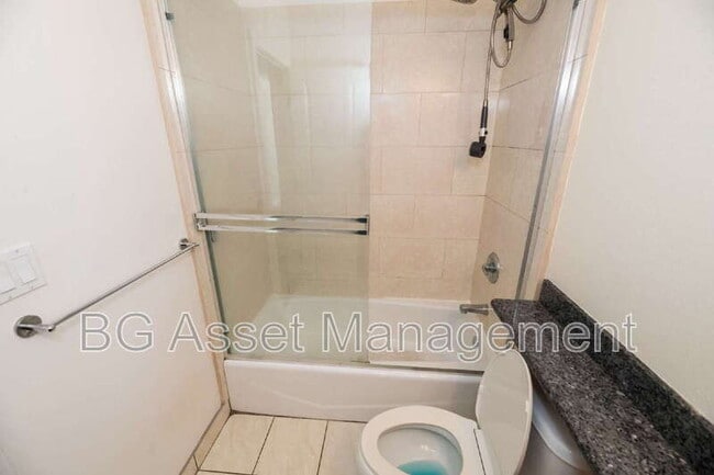 Building Photo - 1459 MacArthur Blvd