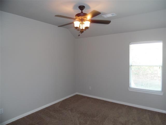 Building Photo - 8572 Davis Dr