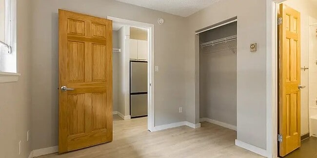 Building Photo - 2037 Walnut St