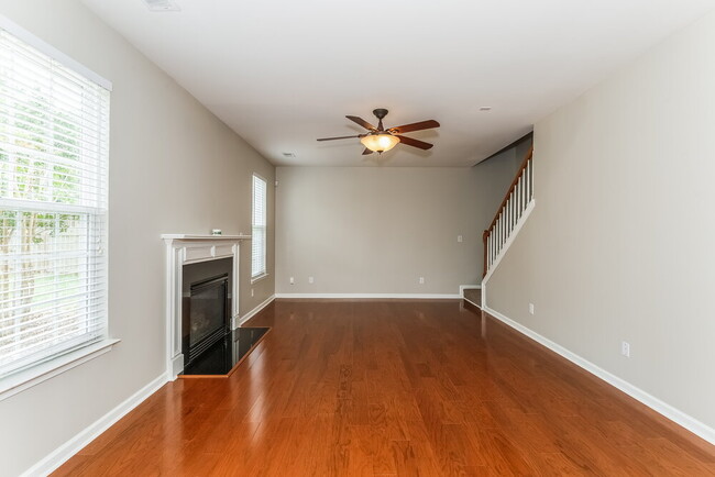 Building Photo - 14910 Asheton Creek Dr