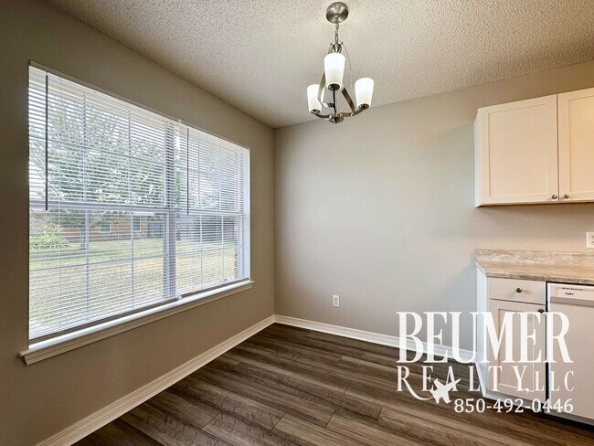 Building Photo - 3br/2ba minutes to NAS back gate