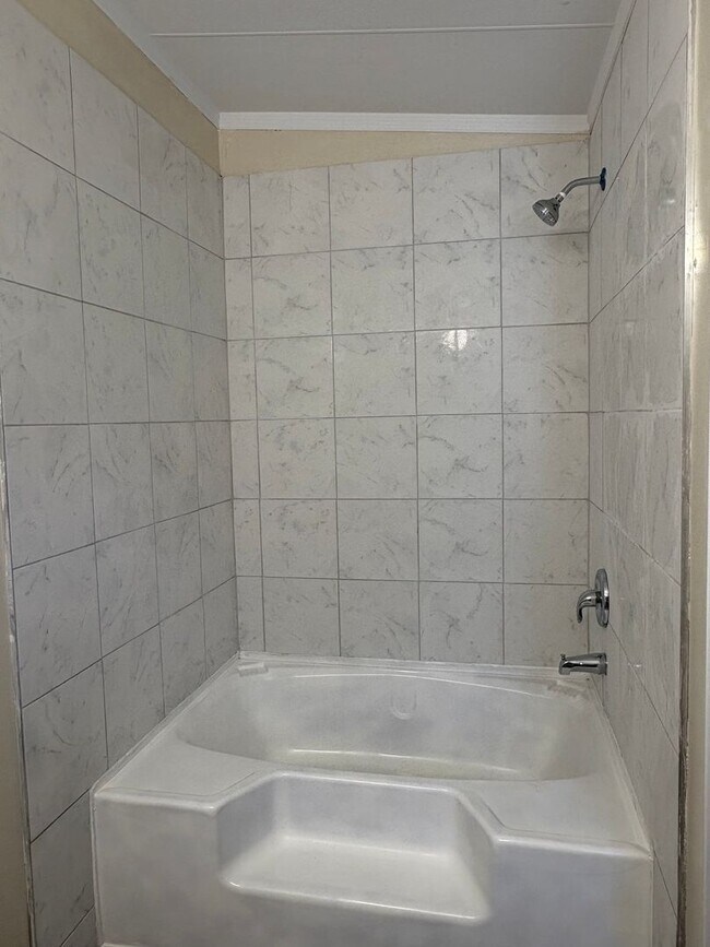 Building Photo - 10536 Bay Hills Cir