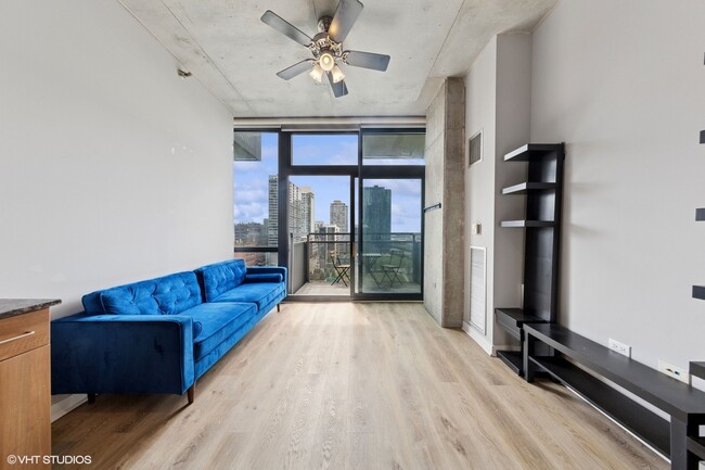 Building Photo - 235 W Van Buren St