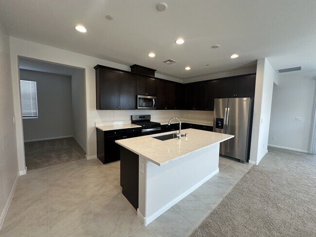Building Photo - 91 Sonata Dawn Ave