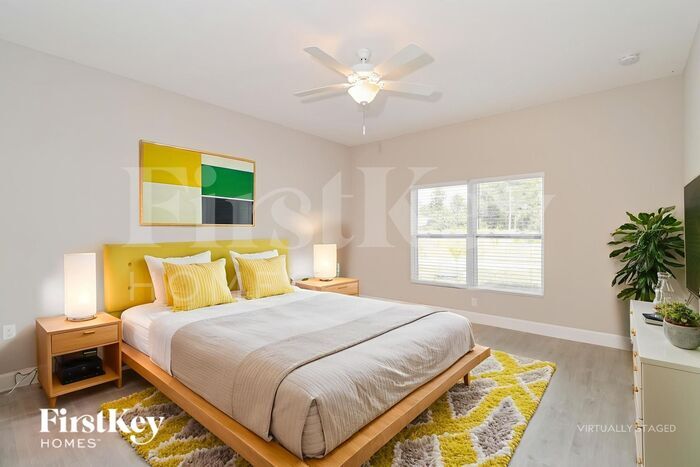 Building Photo - 3021 Tropical Cir SE