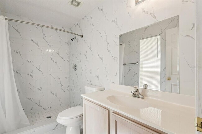 Building Photo - 2205 Wintermere Pointe Dr