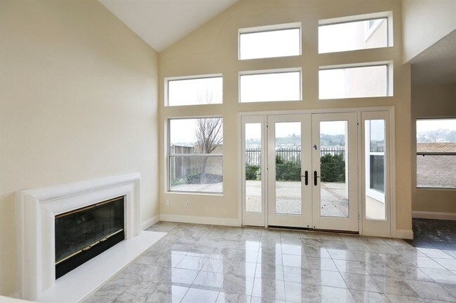 Building Photo - 104 Cam Del Sol