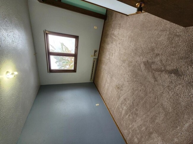 Building Photo - 2318 E Boulevard Ave