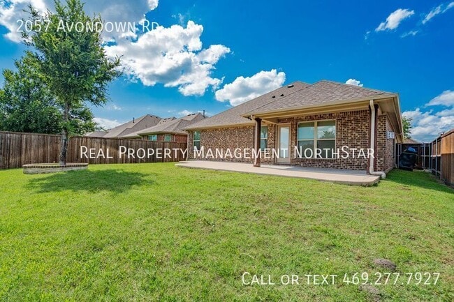 Building Photo - 2057 Avondown Rd