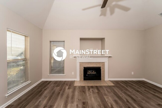 Building Photo - 3 Bedroom Pet-Friendly Home in PELL CITY, AL with Main Street Renewal