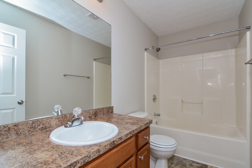 Building Photo - 3511 Hamilton Creek Trail NE