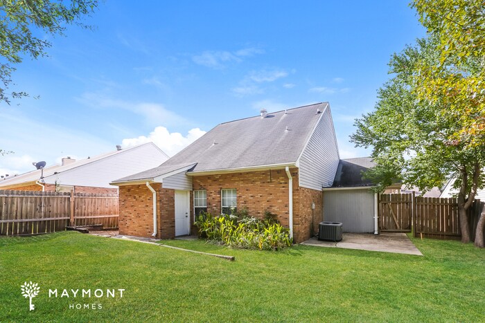 Building Photo - 1440 Chelsea Ln