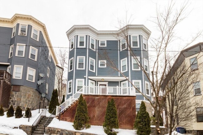 Building Photo - 7 Rowell St