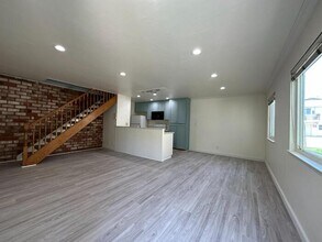 Building Photo - Beautiful updated 2 Bedroom 1 Bathroom Located in Sacramento