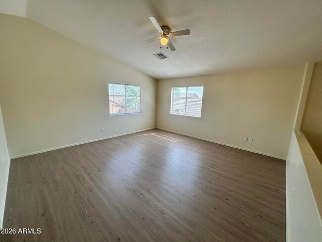 Building Photo - 42406 W Sunland Dr