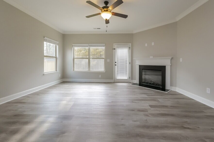 Building Photo - 1210 Pebble Rock Rd