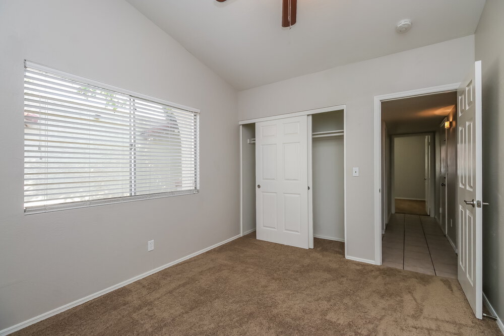 Building Photo - 2144 W Ironwood Dr