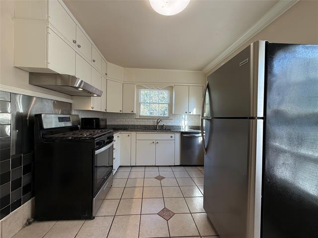 Building Photo - 1321 Smilax Ave