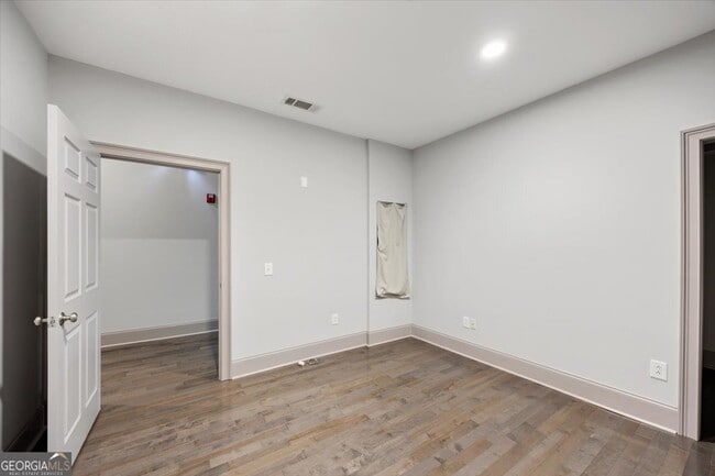 Building Photo - 522 Cherry St