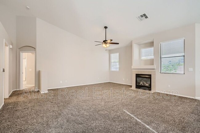 Building Photo - 7511 Trickling Wash Dr