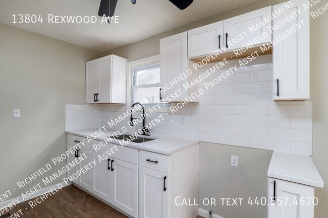 Building Photo - 13804 Rexwood Ave