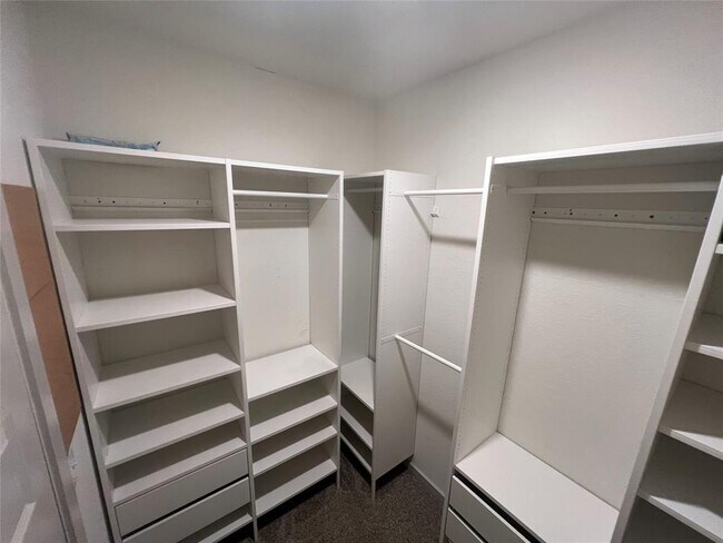 Building Photo - 10805 Tildon Ave