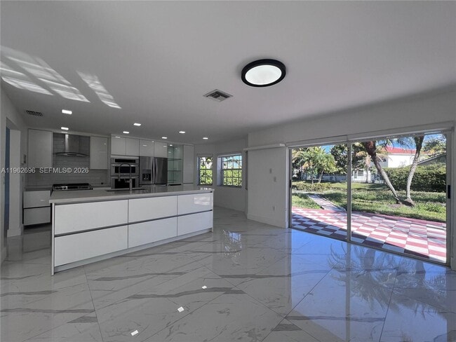 Building Photo - 109 Gables Blvd