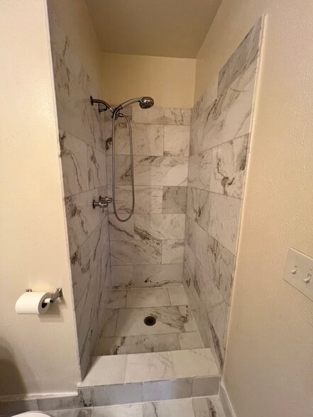 Building Photo - 5646 La Mirada Ave