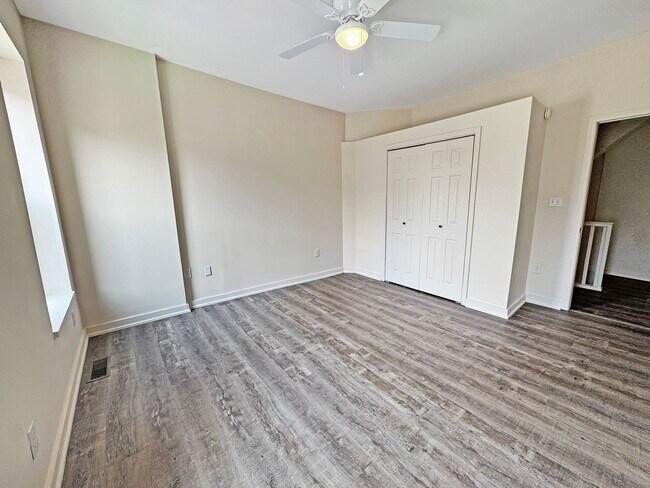 Building Photo - 108-110 N Broad Street