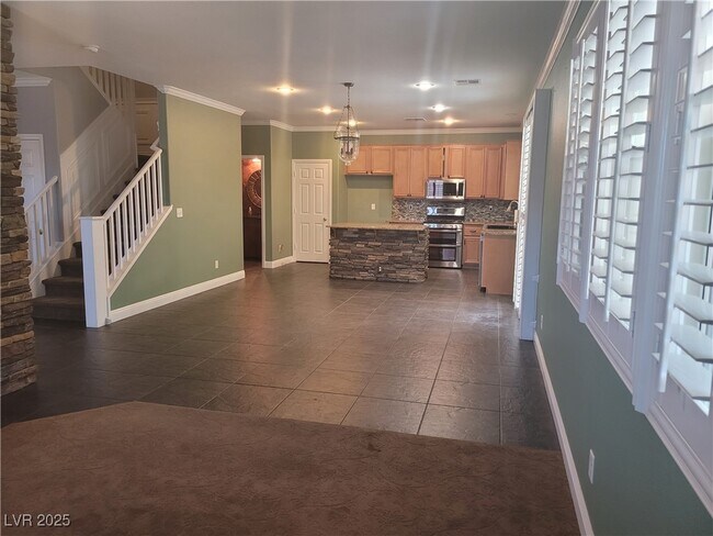Building Photo - 11078 Village Crest Ln