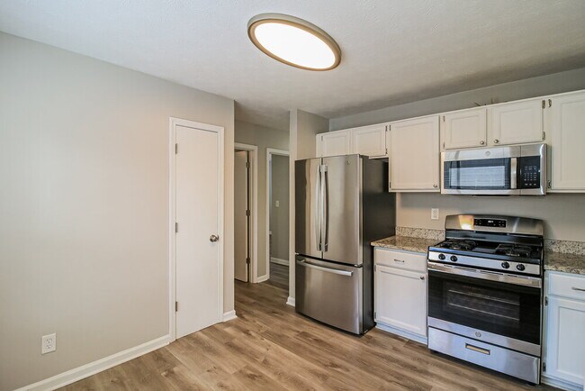 Building Photo - 1394 Luther Way