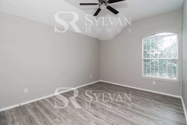 Building Photo - This is Tailored to Your Highest Standards.